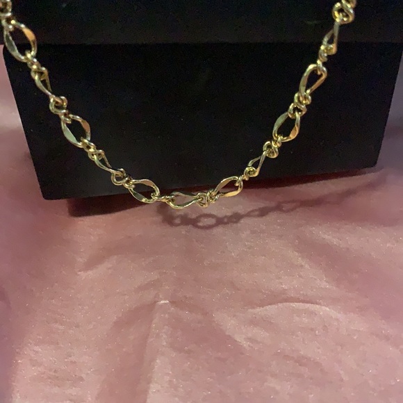 myka bar necklace